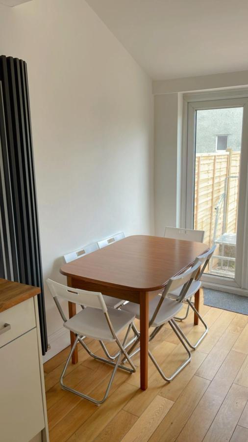Private Room 6 Bristol Exterior photo